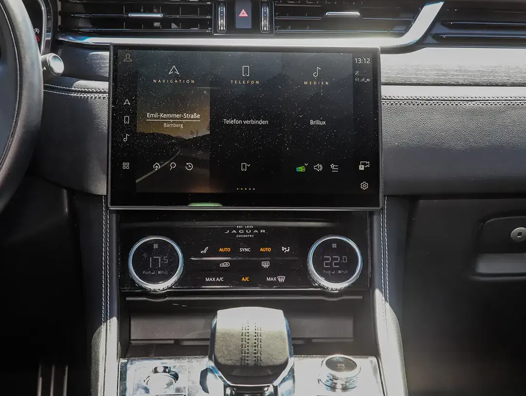 Jaguar F-Pace D200 R-Dynamic SE - Thumbnail 12