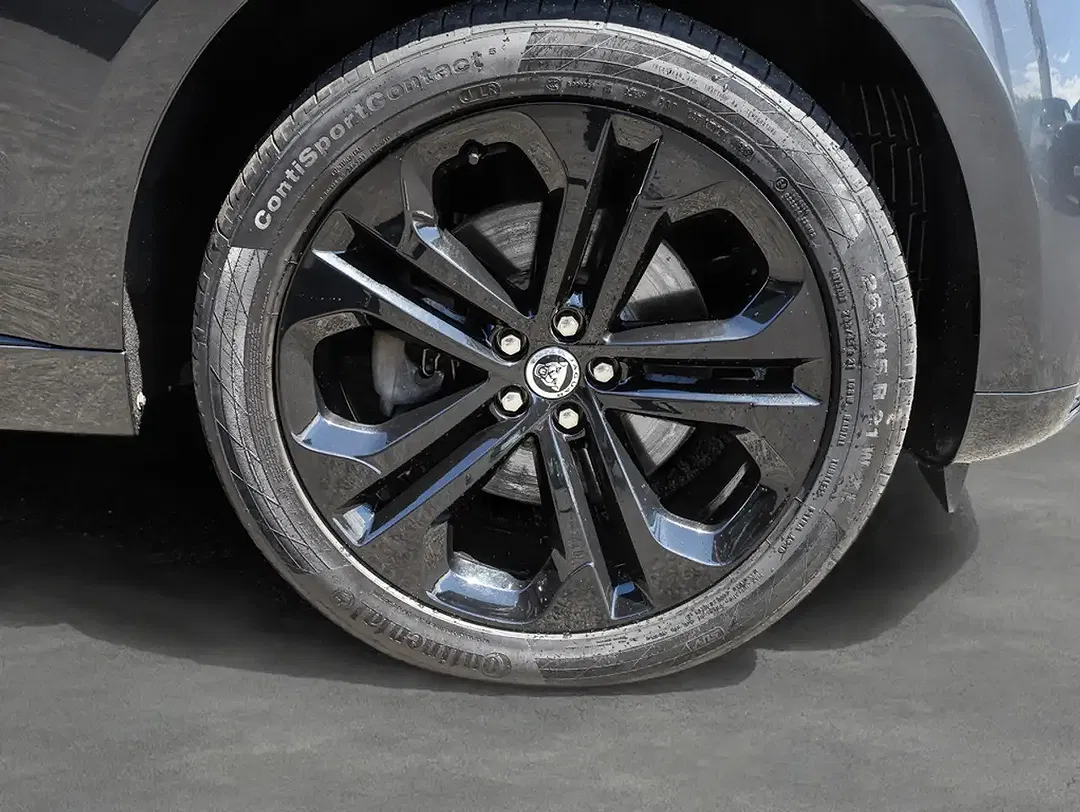 Jaguar F-Pace D200 R-Dynamic SE - Thumbnail 9