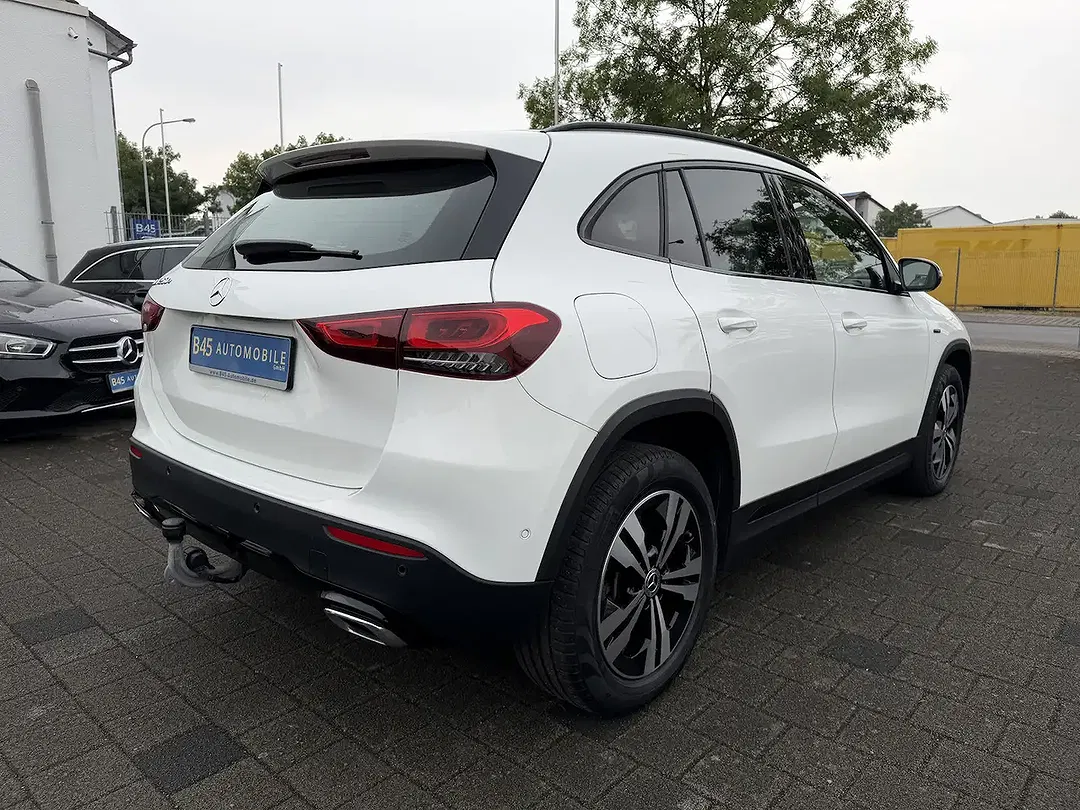 Mercedes-Benz GLA 250 MBUX Progressive Night - Thumbnail 13