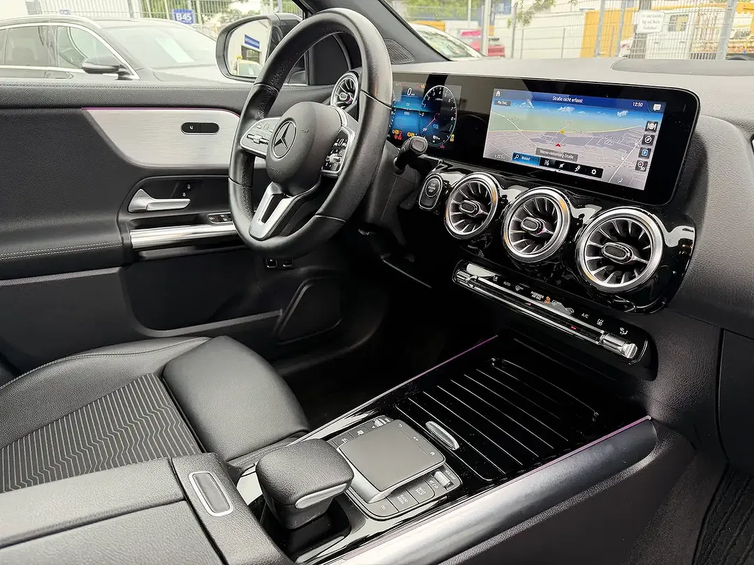 Mercedes-Benz GLA 250 MBUX Progressive Night - Thumbnail 5