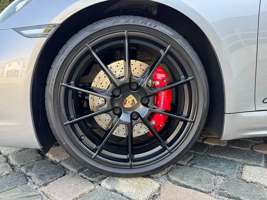 Porsche Cayman GTS - Thumbnail 6