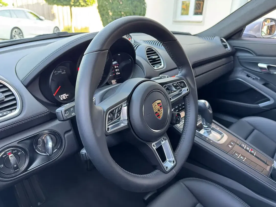 Porsche Cayman GTS - Thumbnail 8