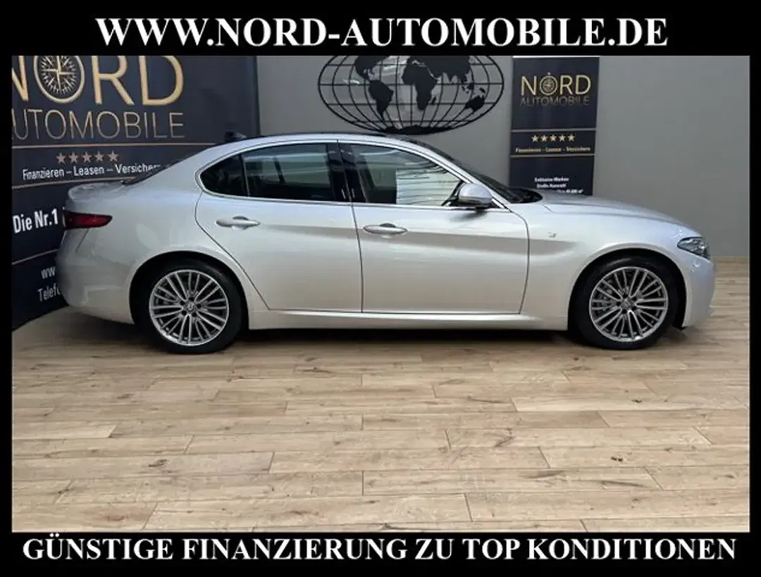 Alfa Romeo Giulia 2.2 JTDM Lusso Ti - Thumbnail 4