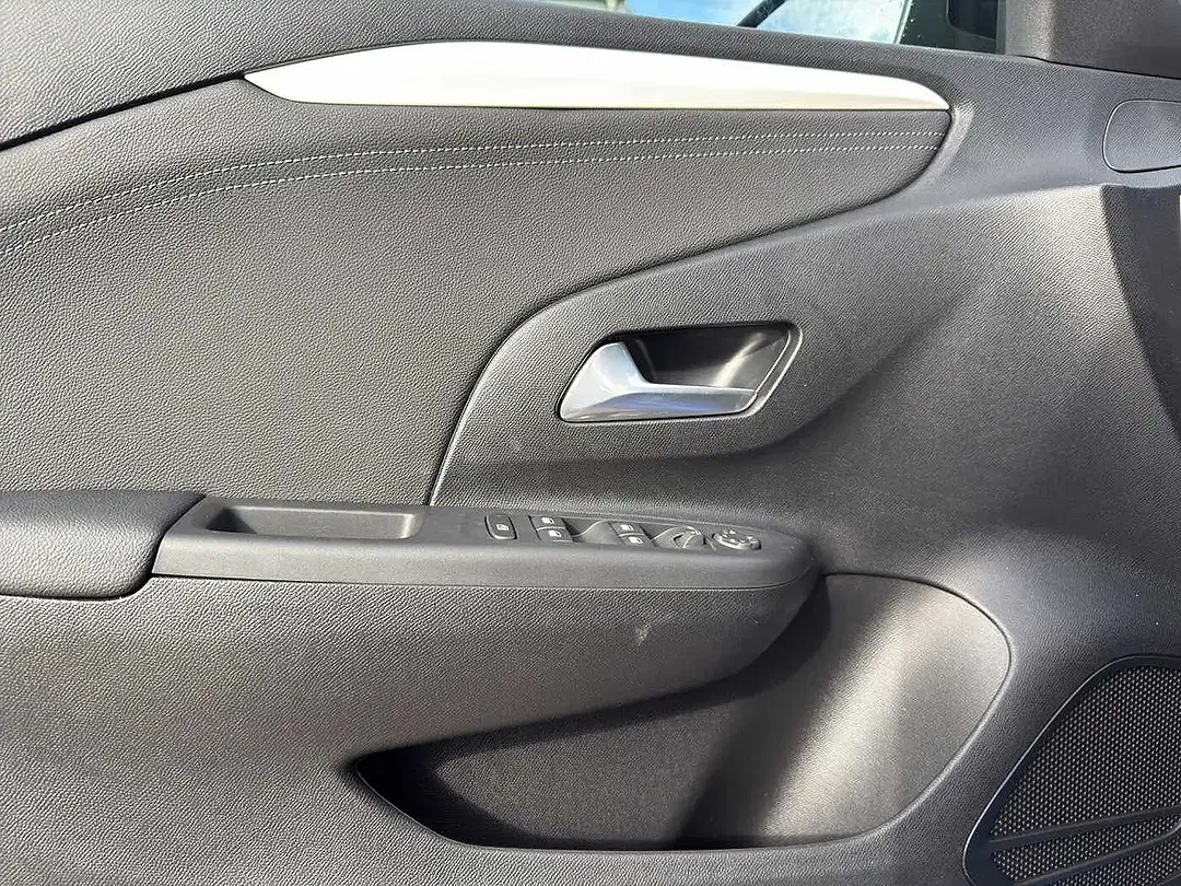 Opel Corsa GS Line - Thumbnail 10