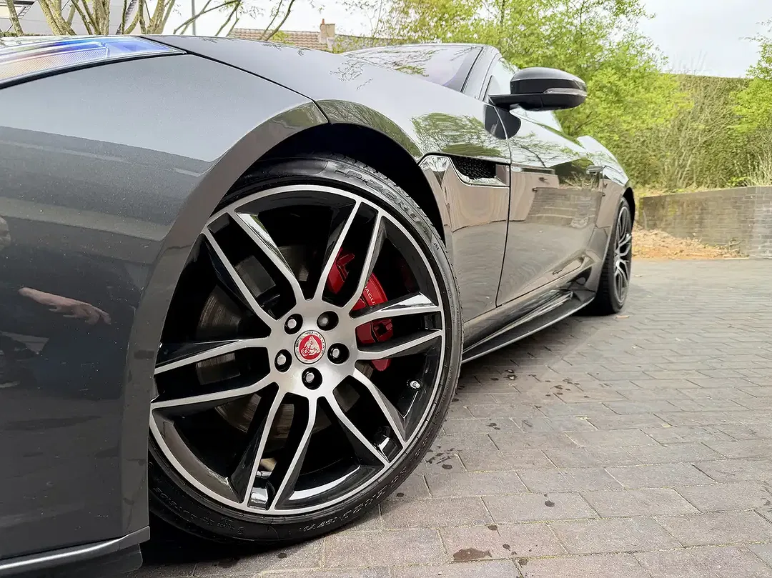 Jaguar F-Type 2.0 Cabriolet Chequered Flag Edition - Thumbnail 8