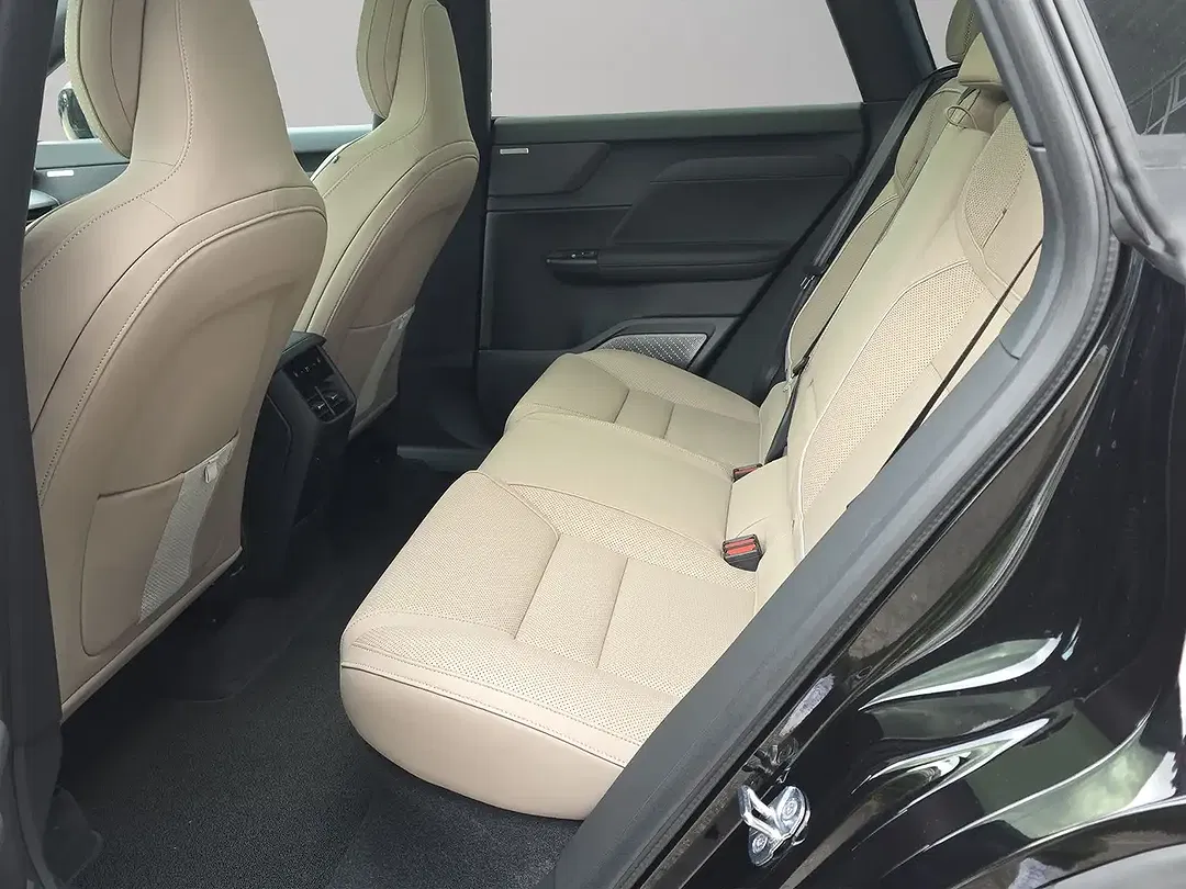 Volvo EX60 AWD Ultra - Thumbnail 9