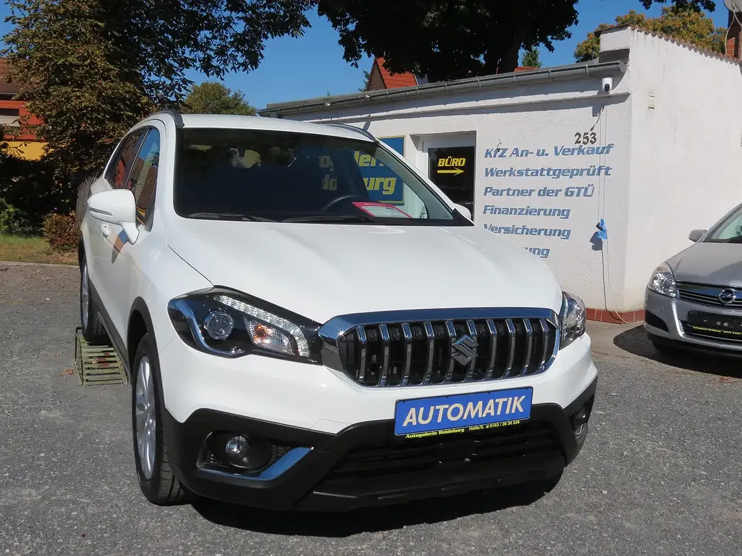Suzuki SX4 S-Cross AUT Club - foto 1