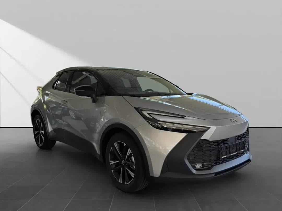Toyota C-HR Hybrid Teamplayer - Thumbnail 3