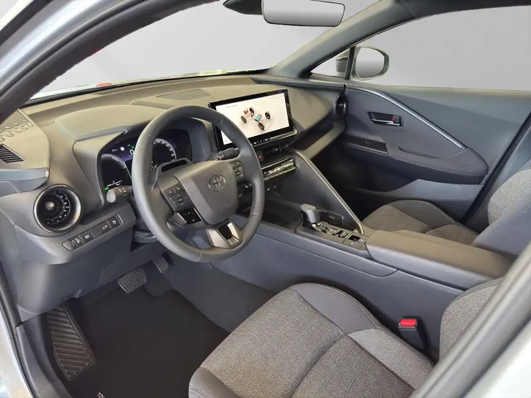 Toyota C-HR Hybrid Teamplayer - Thumbnail 8