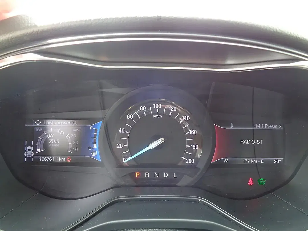 Ford Mondeo 2.0 Hybrid AUT Titanium - Thumbnail 10