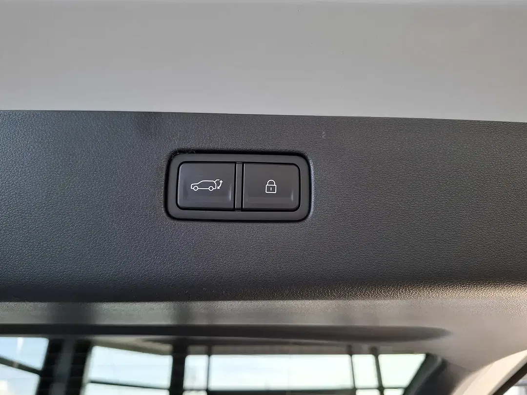 Hyundai IONIQ 4WD UNIQ - Thumbnail 13