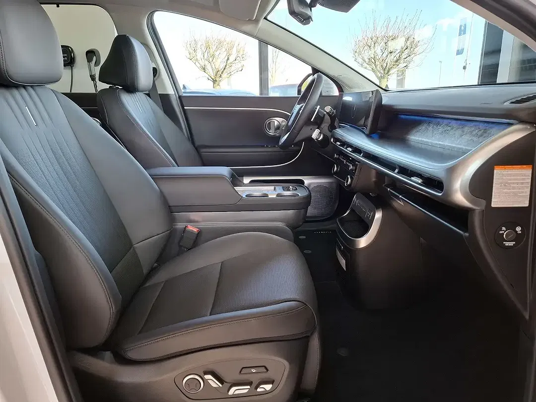 Hyundai IONIQ 4WD UNIQ - foto 14