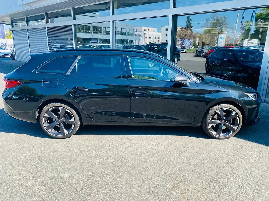 CUPRA Leon PHEV - Thumbnail 4