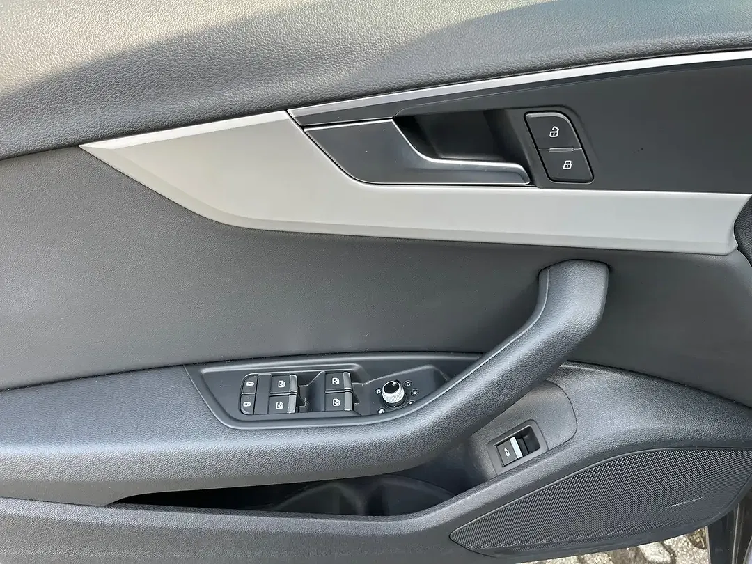 Audi A4 35 TFSI - Thumbnail 10