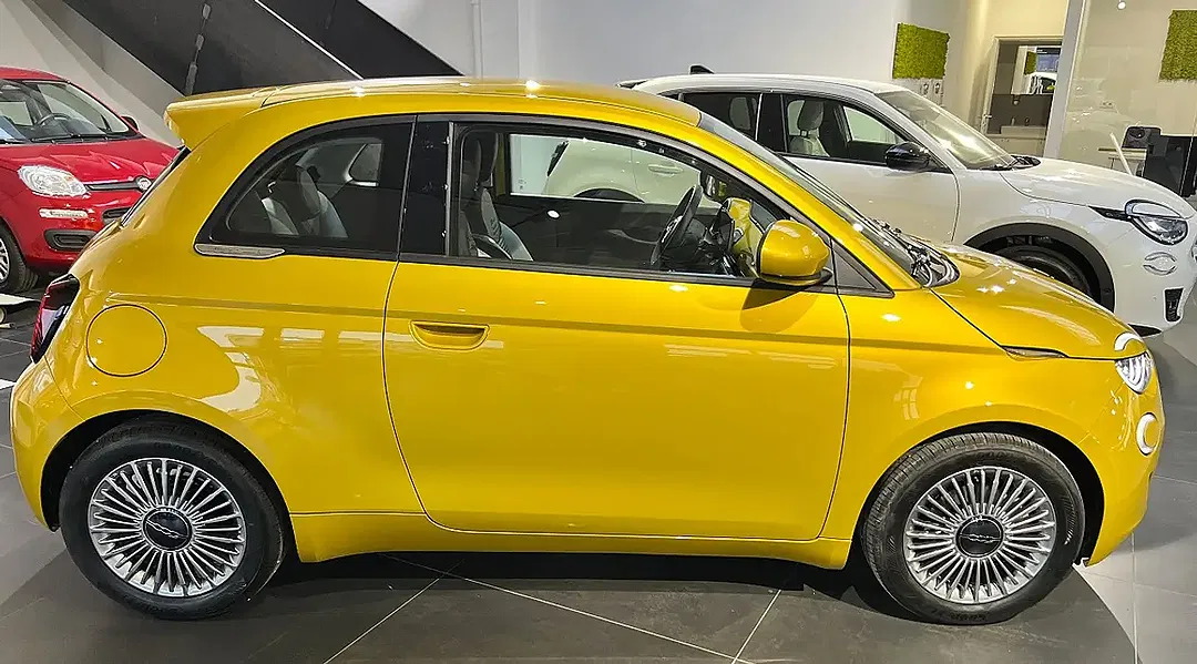 Fiat 500 Hybrid - Thumbnail 4