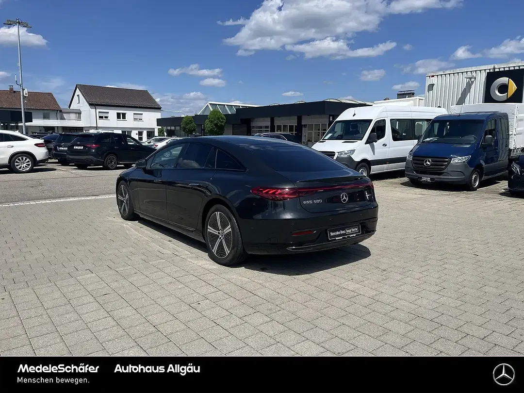 Mercedes-Benz EQS 580 4MATIC Night - Thumbnail 3