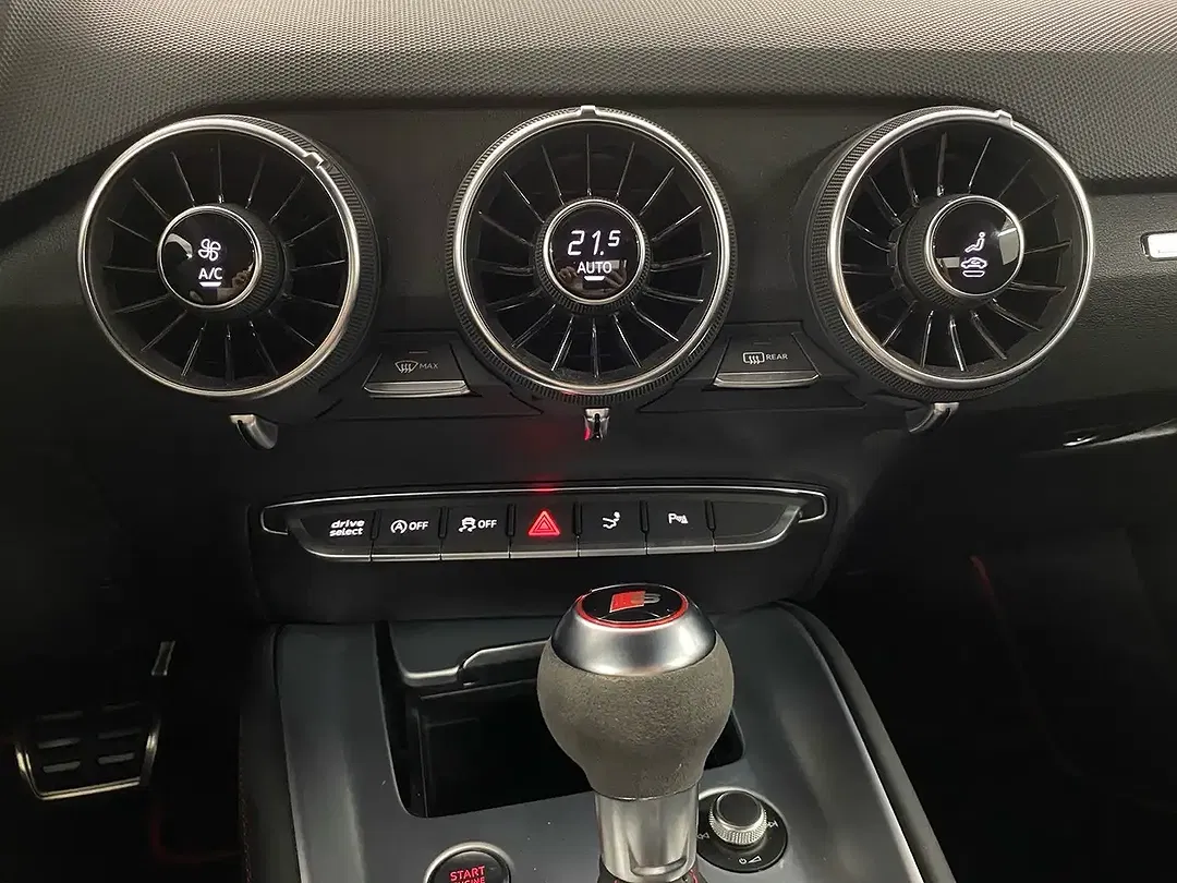 Audi TT 40 TFSI Roadster - Thumbnail 16