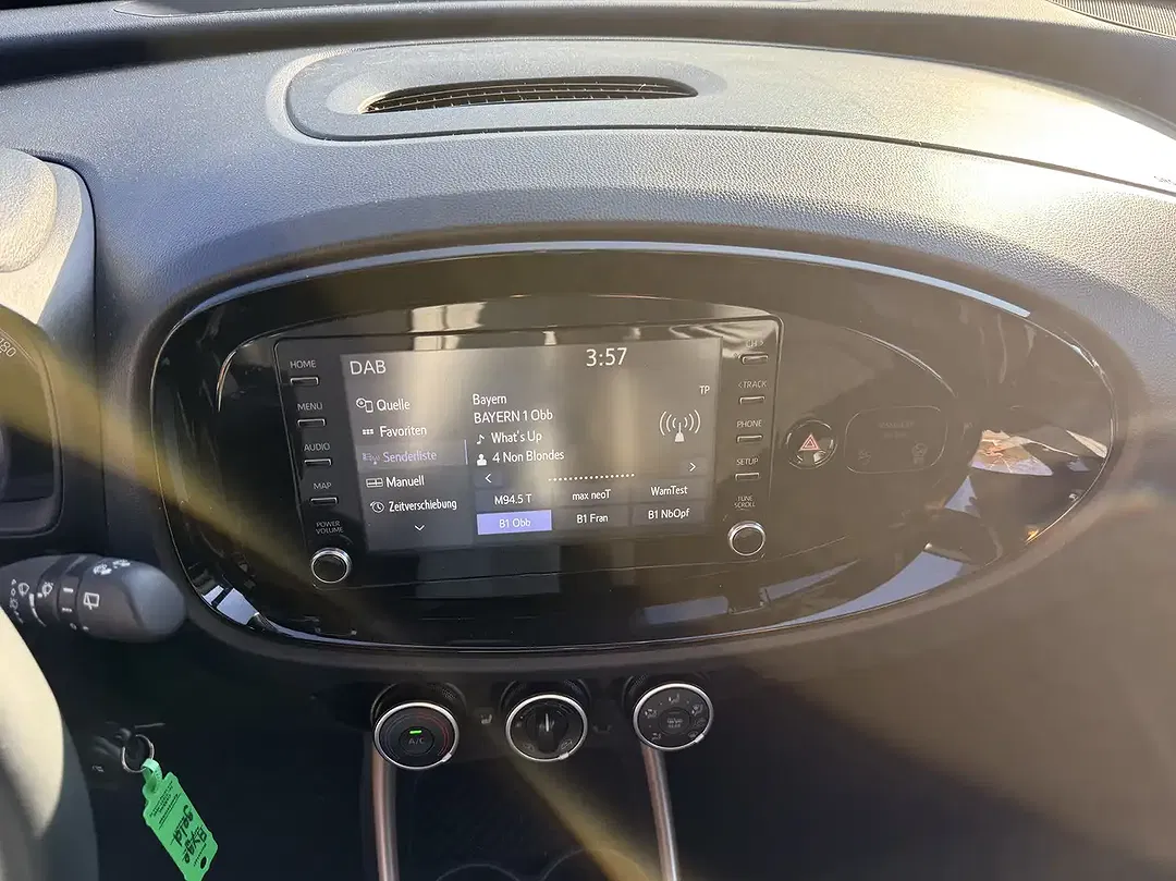 Toyota Aygo - Thumbnail 11