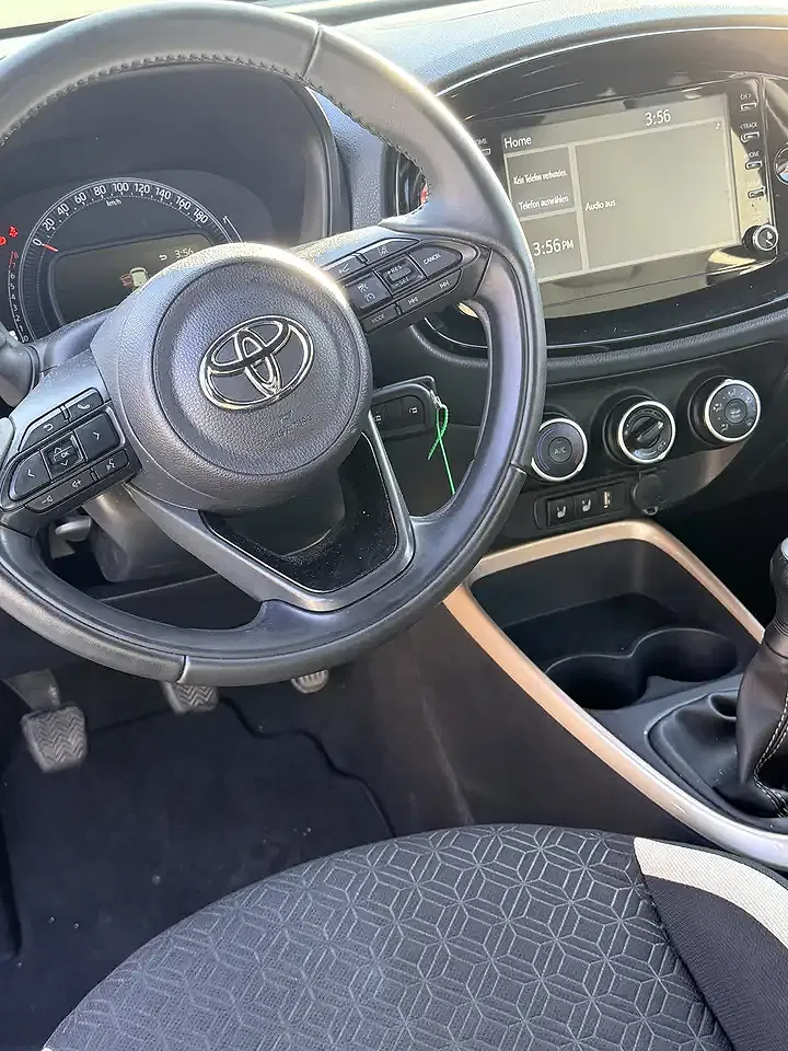 Toyota Aygo - Thumbnail 5