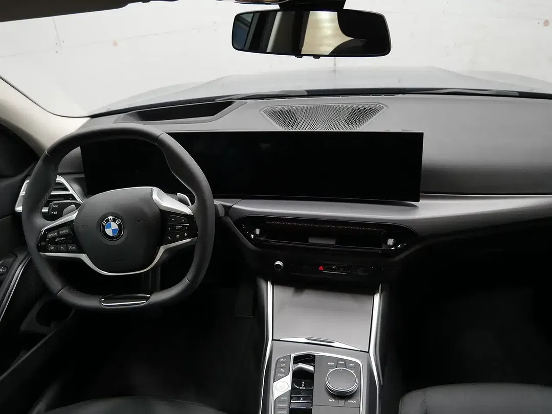 BMW 318 - Thumbnail 9