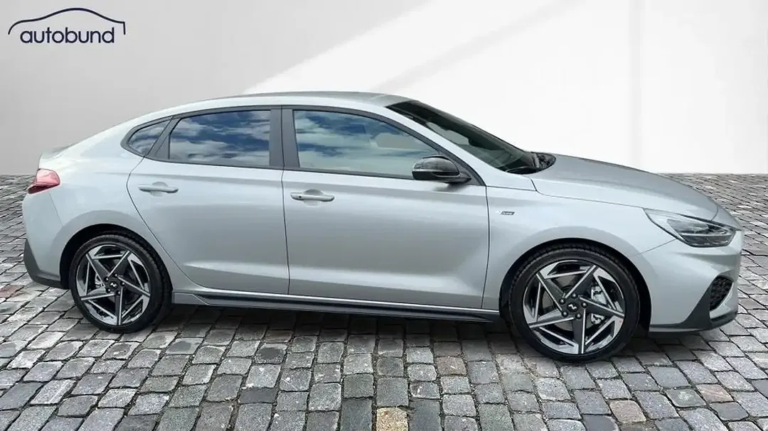 Hyundai i30 1.5 T-GDI Fastback - Thumbnail 4