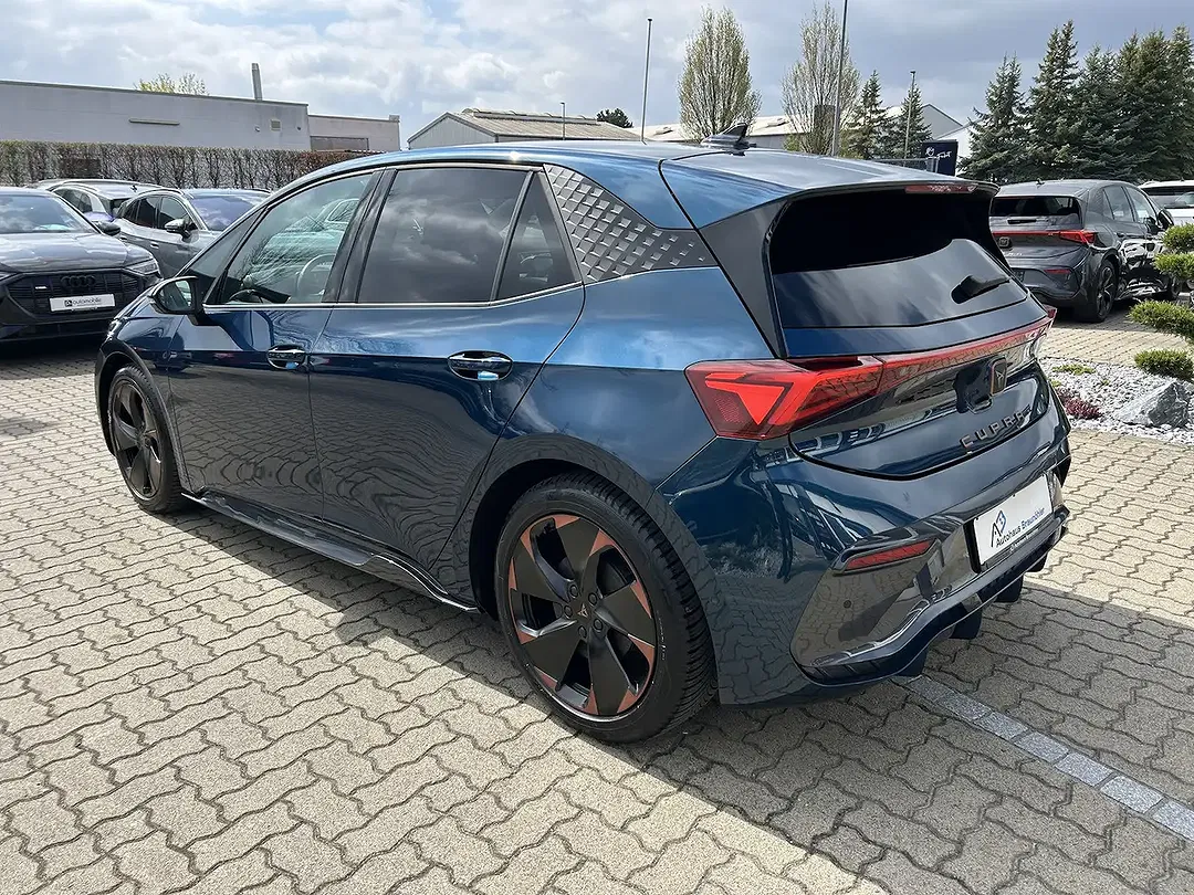 CUPRA Born - Thumbnail 6