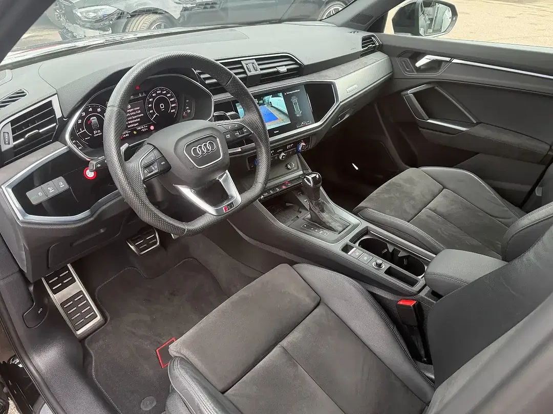 Audi RS Q3 2.5 TFSI quattro Sportback - Thumbnail 12