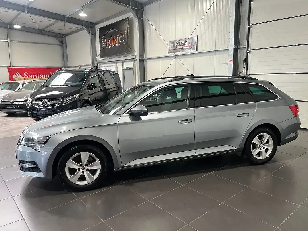 Skoda Superb 2.0 TDI Combi - foto 2