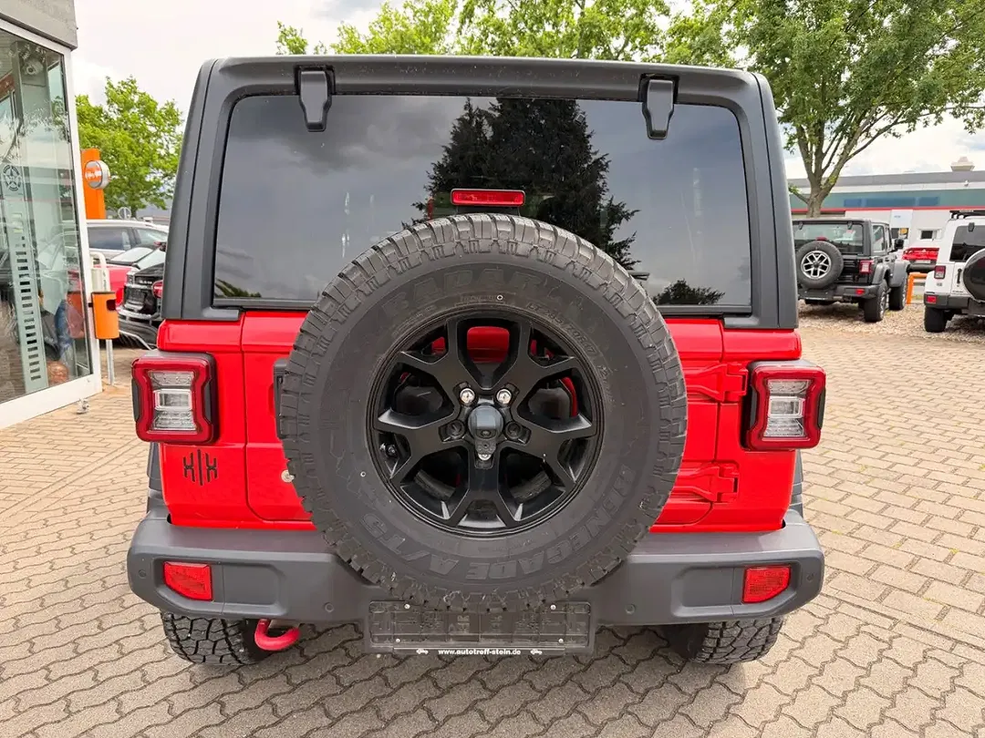 Jeep Wrangler - Thumbnail 8