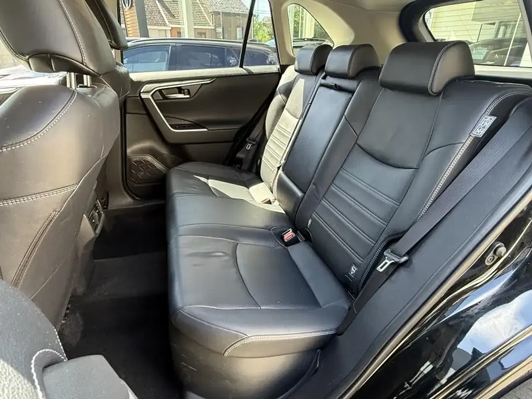 Toyota RAV 4 Premium Plus - Thumbnail 9