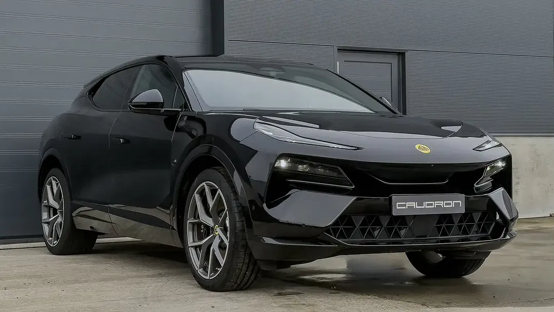 Lotus Eletre - foto 1