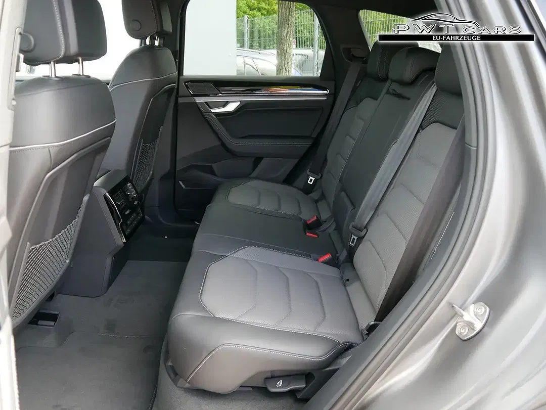 Volkswagen Touareg V6 TDI 4Motion R-Line - Thumbnail 8