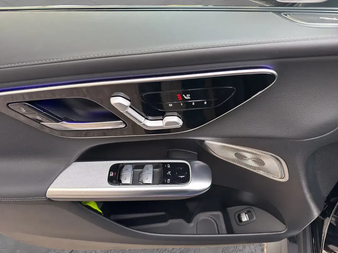 Mercedes-Benz GLC 300 EQ Hybrid 4MATIC - Thumbnail 18