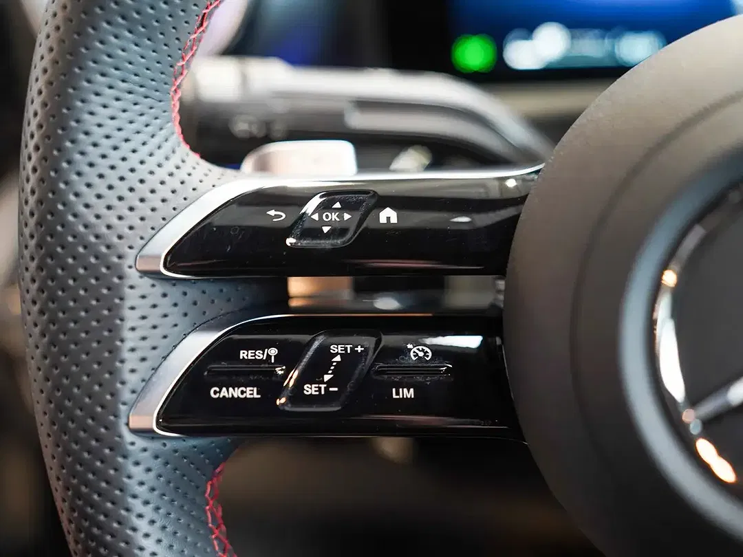 Mercedes-Benz CLA 200 AMG Line - Thumbnail 15