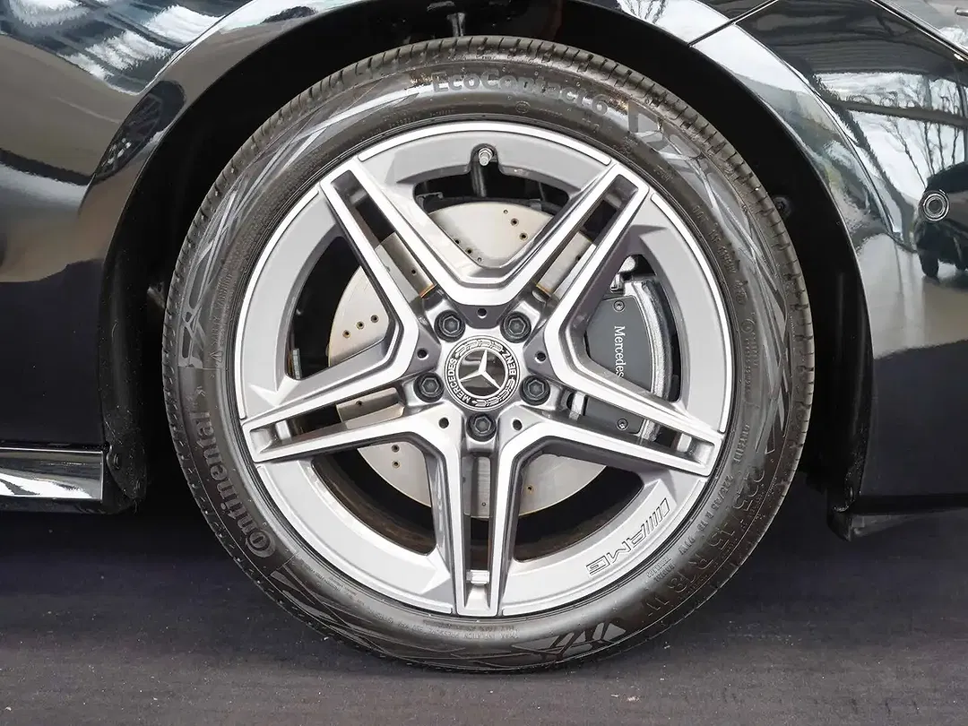 Mercedes-Benz CLA 200 AMG Line - Thumbnail 2