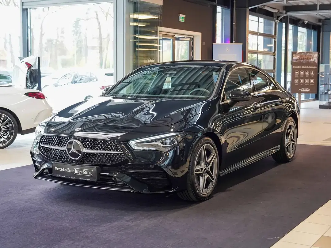 Mercedes-Benz CLA 200 AMG Line - Thumbnail 5