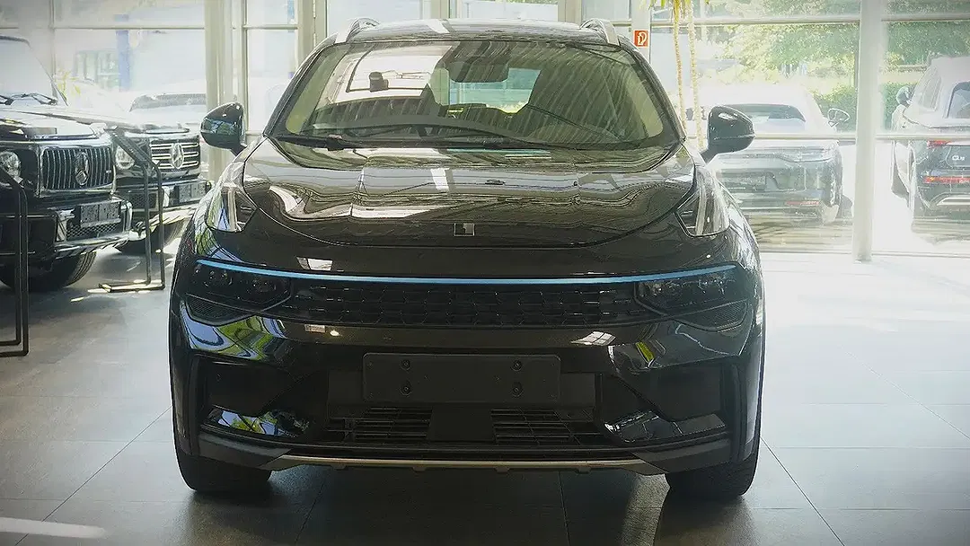 Lynk & Co 01 - foto 2