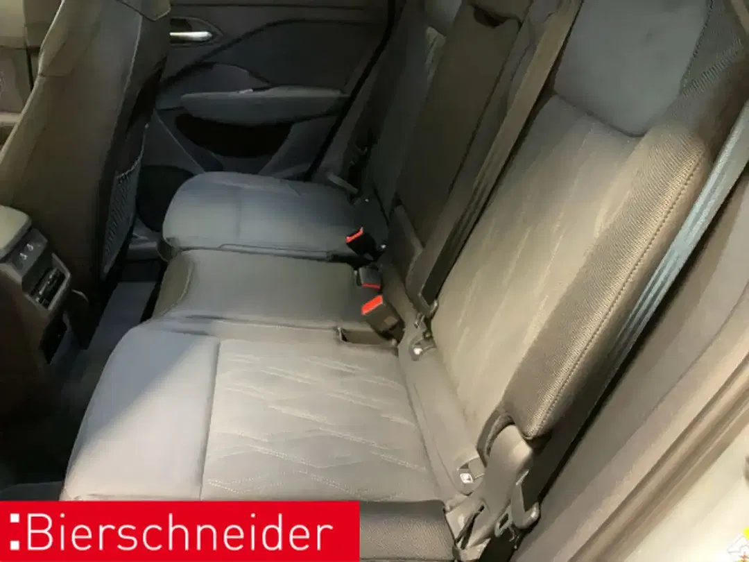Audi Q3 S line - Thumbnail 11