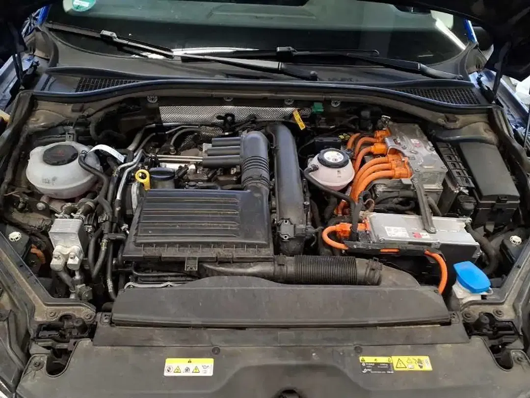 Skoda Superb iV Combi Ambition - foto 12