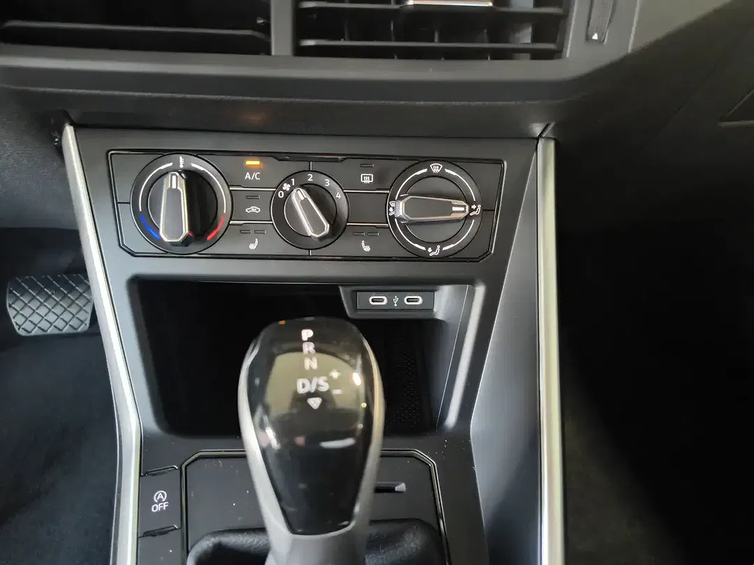 Volkswagen Polo 1.0 TSI DSG Life - Thumbnail 12