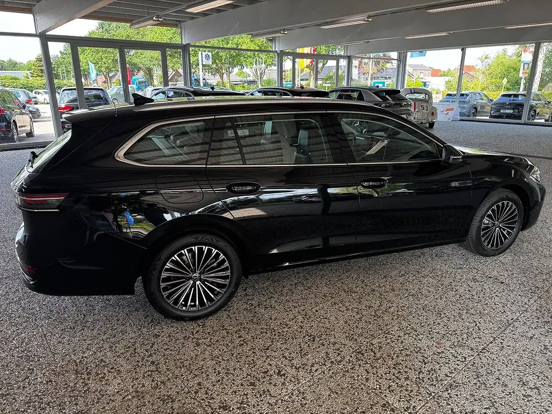 Volkswagen Passat 1.5 eTSI DSG Elegance - Thumbnail 6