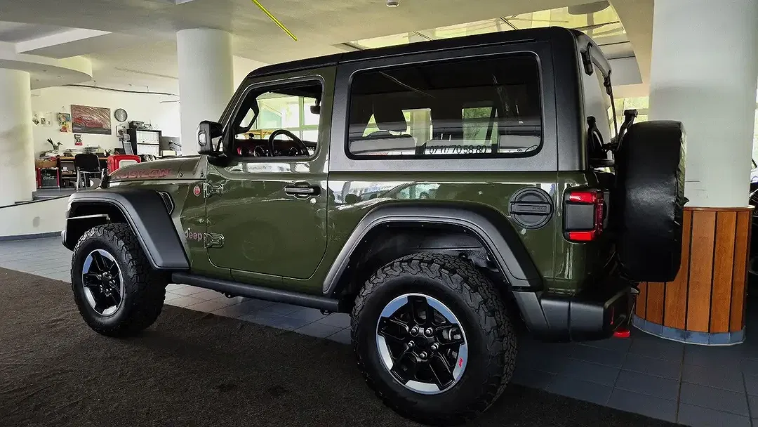 Jeep Wrangler Unlimited Rubicon - Thumbnail 9