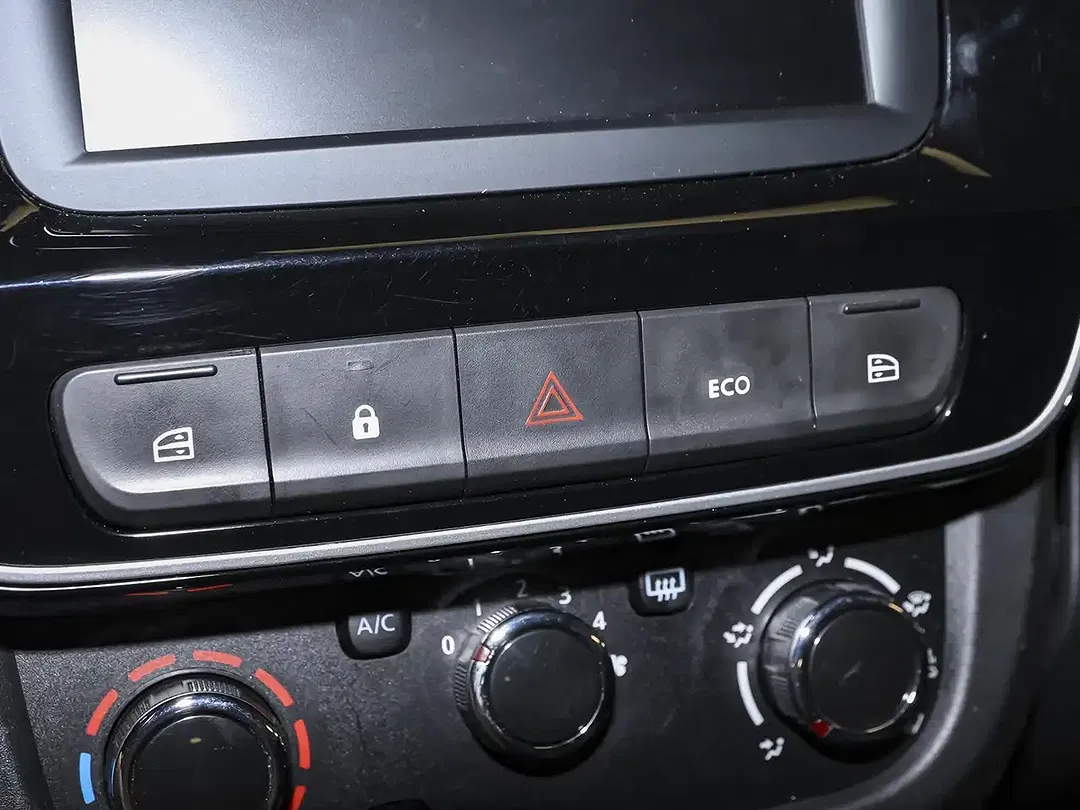 Dacia Spring Essential - foto 15