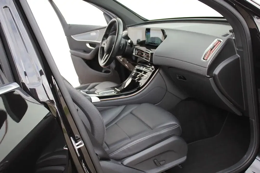Mercedes-Benz EQC 400 4MATIC - Thumbnail 9