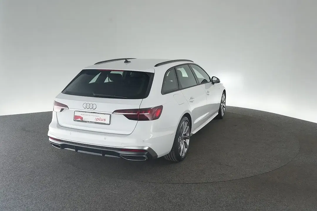 Audi A4 40 TDI S tronic Matrix LED Avant S line - foto 2