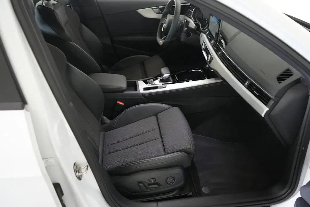 Audi A4 40 TDI S tronic Matrix LED Avant S line - Thumbnail 9