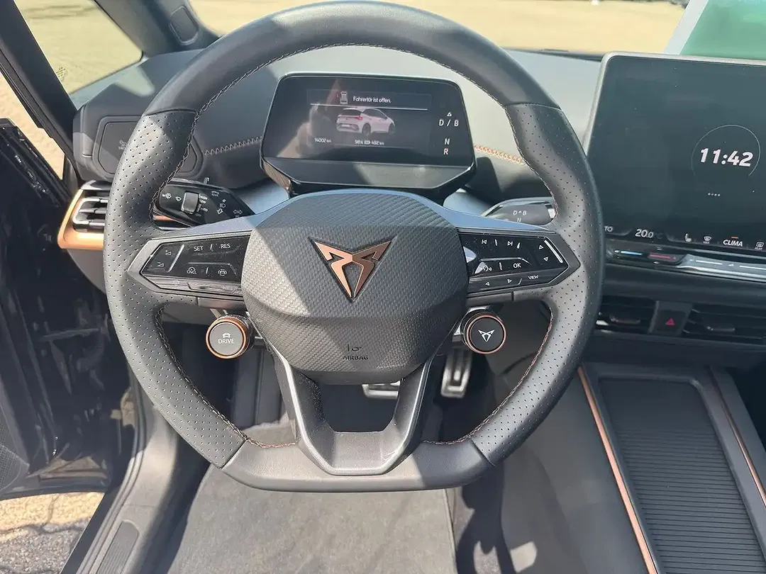 CUPRA Born - Thumbnail 11