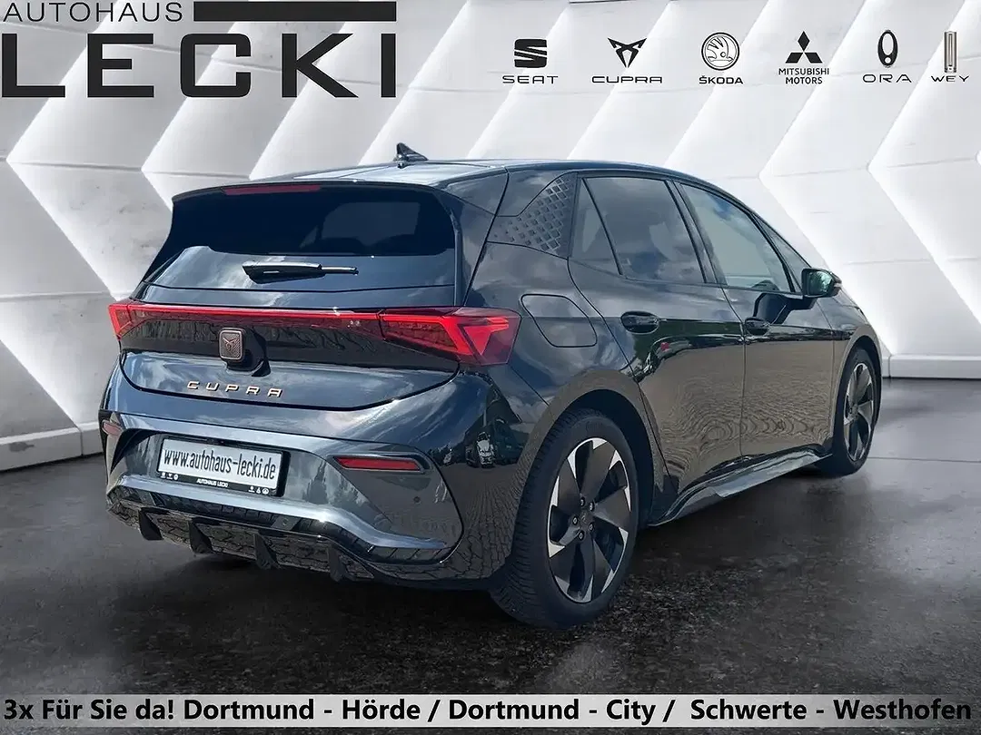 CUPRA Born - Thumbnail 3
