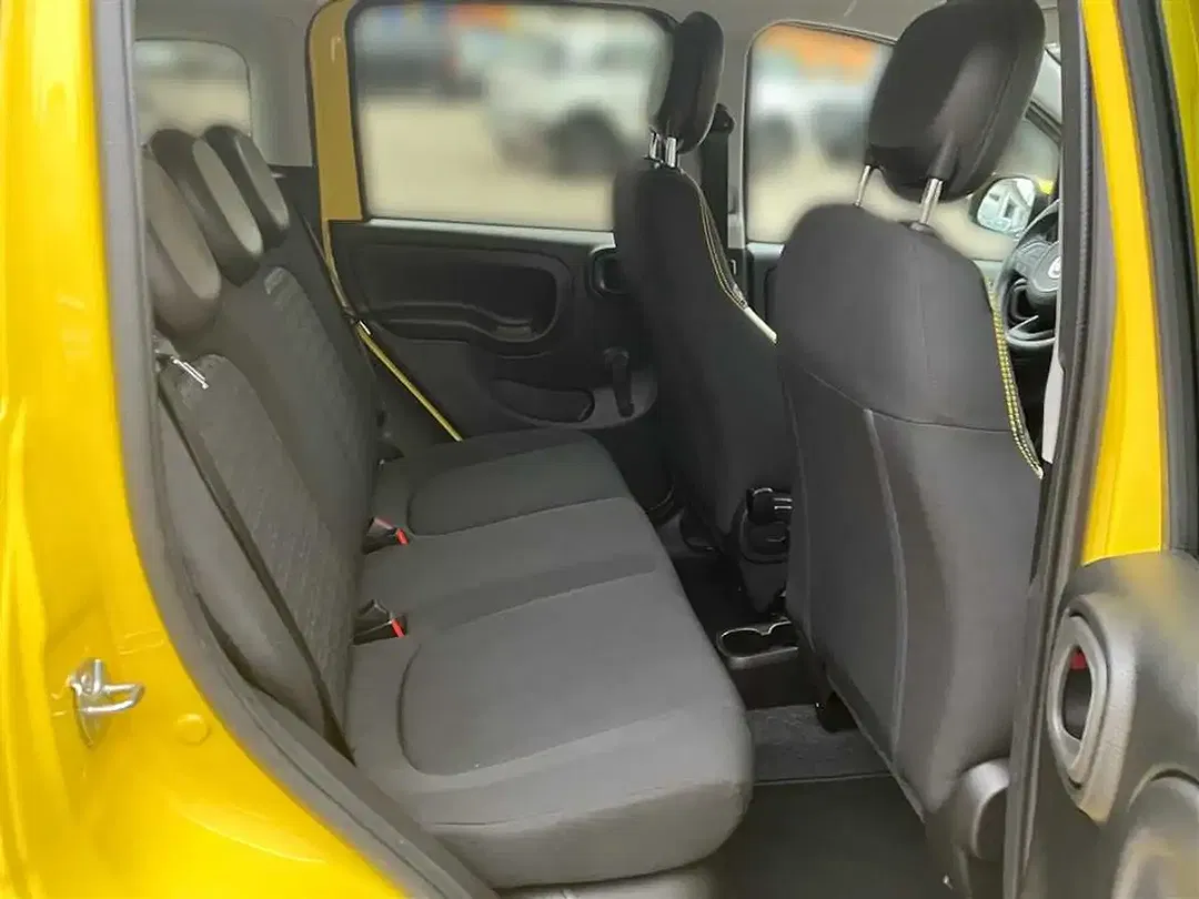 Fiat Panda 1.0 Hybrid Cross - Thumbnail 15