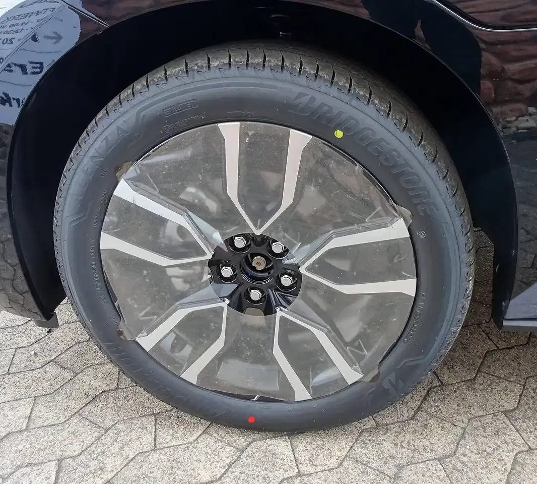Subaru Solterra AWD Comfort - Thumbnail 11